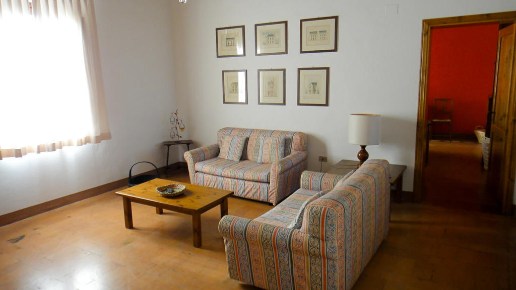 Tenuta Di Colle Alberti Agriturismo Villa Cerreto Guidi Szoba fotó